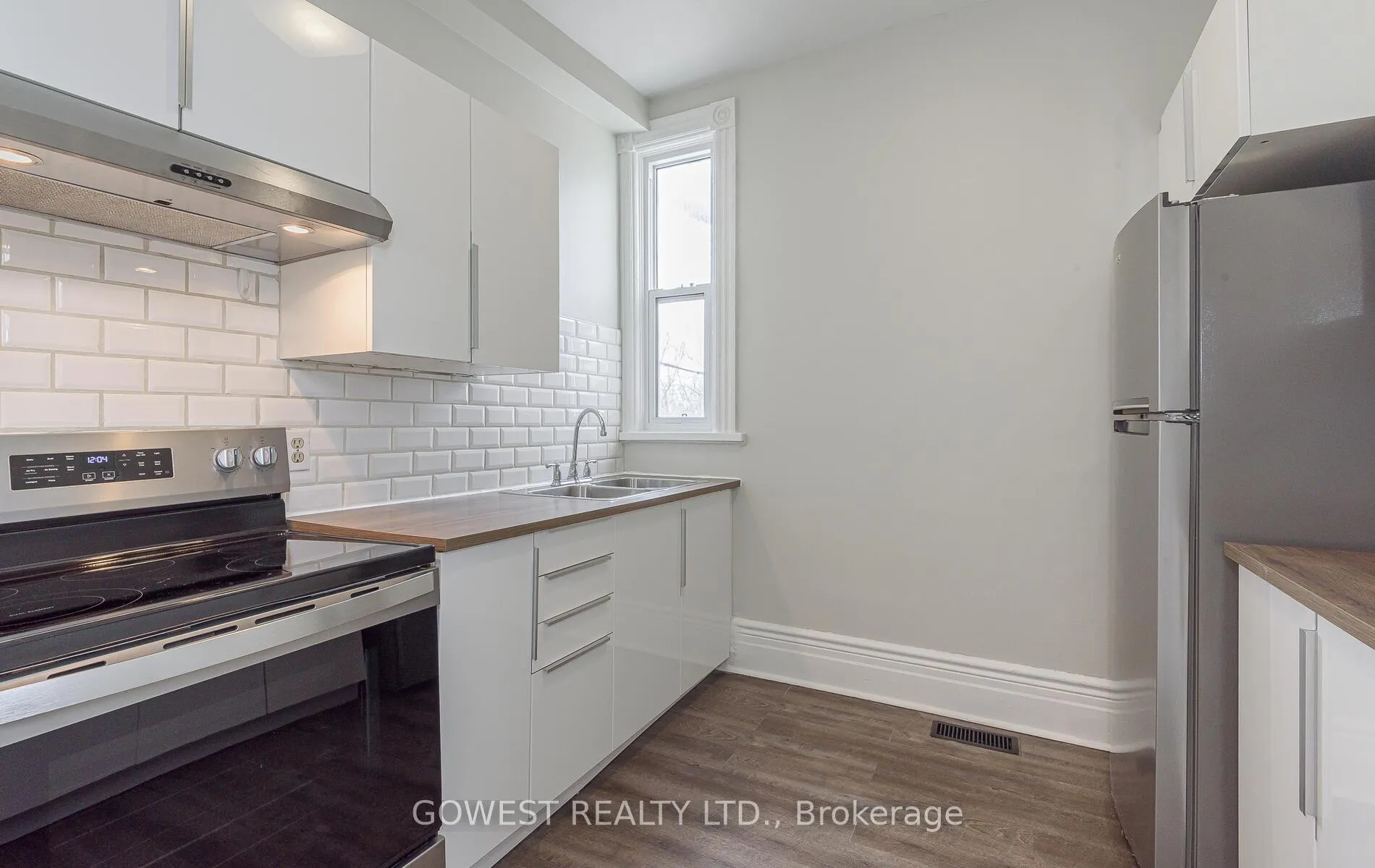 Photo 7 of Unit 2, 14 Sylvan Avenue, Toronto, Dufferin Grove — HOMEH