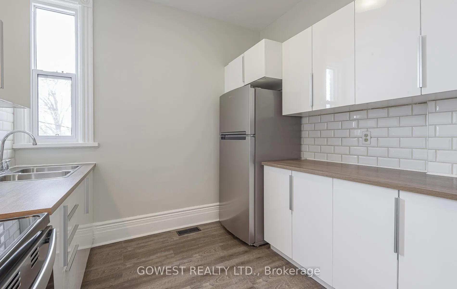 Photo 8 of Unit 2, 14 Sylvan Avenue, Toronto, Dufferin Grove — HOMEH