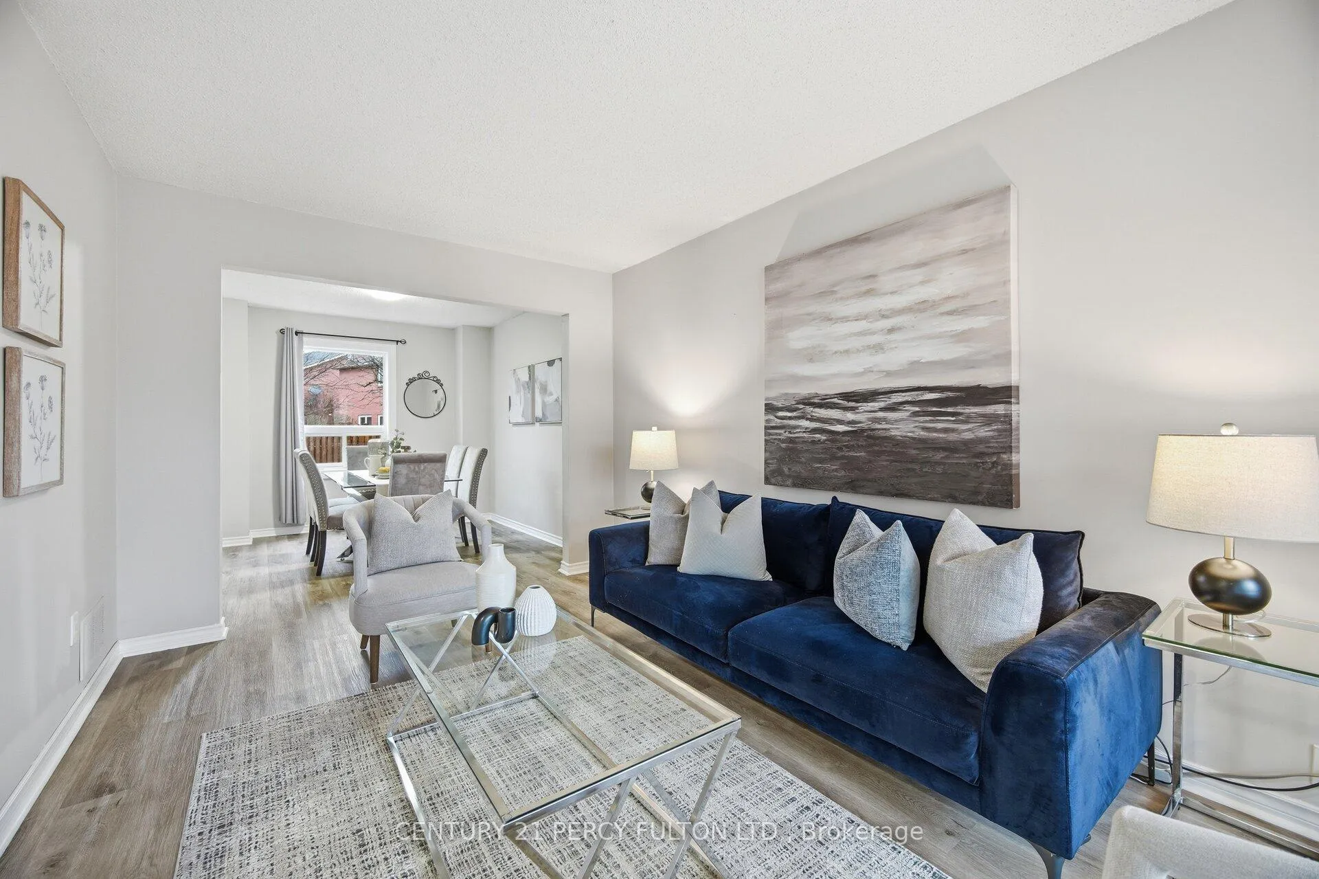 Photo 5 of 4 Raine Drive, Ajax, Central — HOMEH