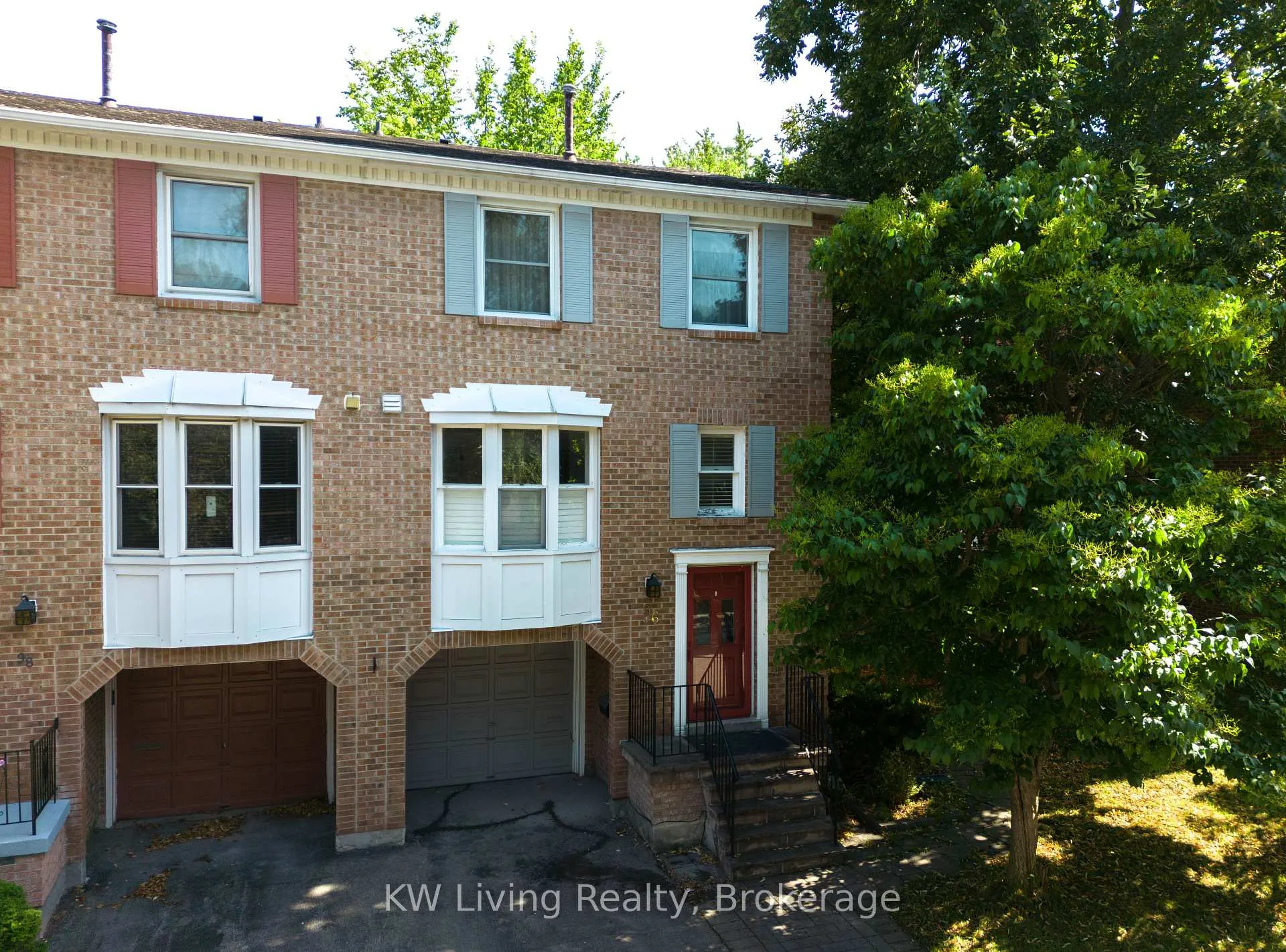 Photo 1 of 96 Confederation Way, Markham, Thornhill — HOMEH
