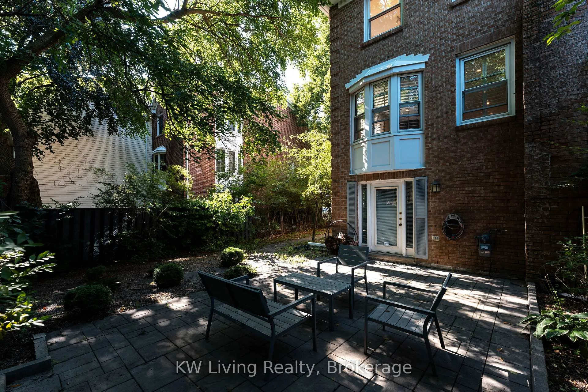 Photo 15 of 96 Confederation Way, Markham, Thornhill — HOMEH