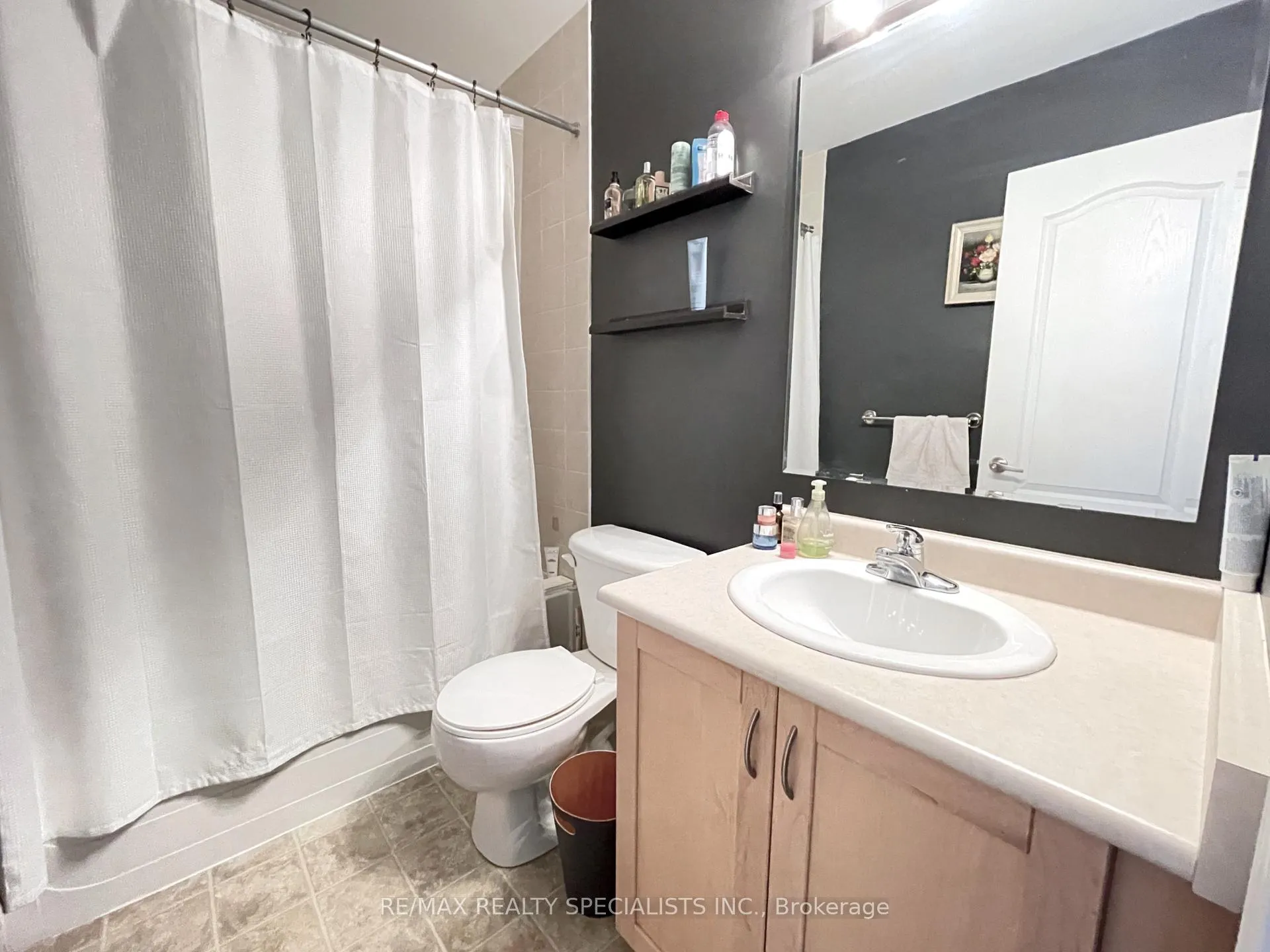 Photo 9 of 1223 Mcdowell Crescent, Milton, Beaty — HOMEH