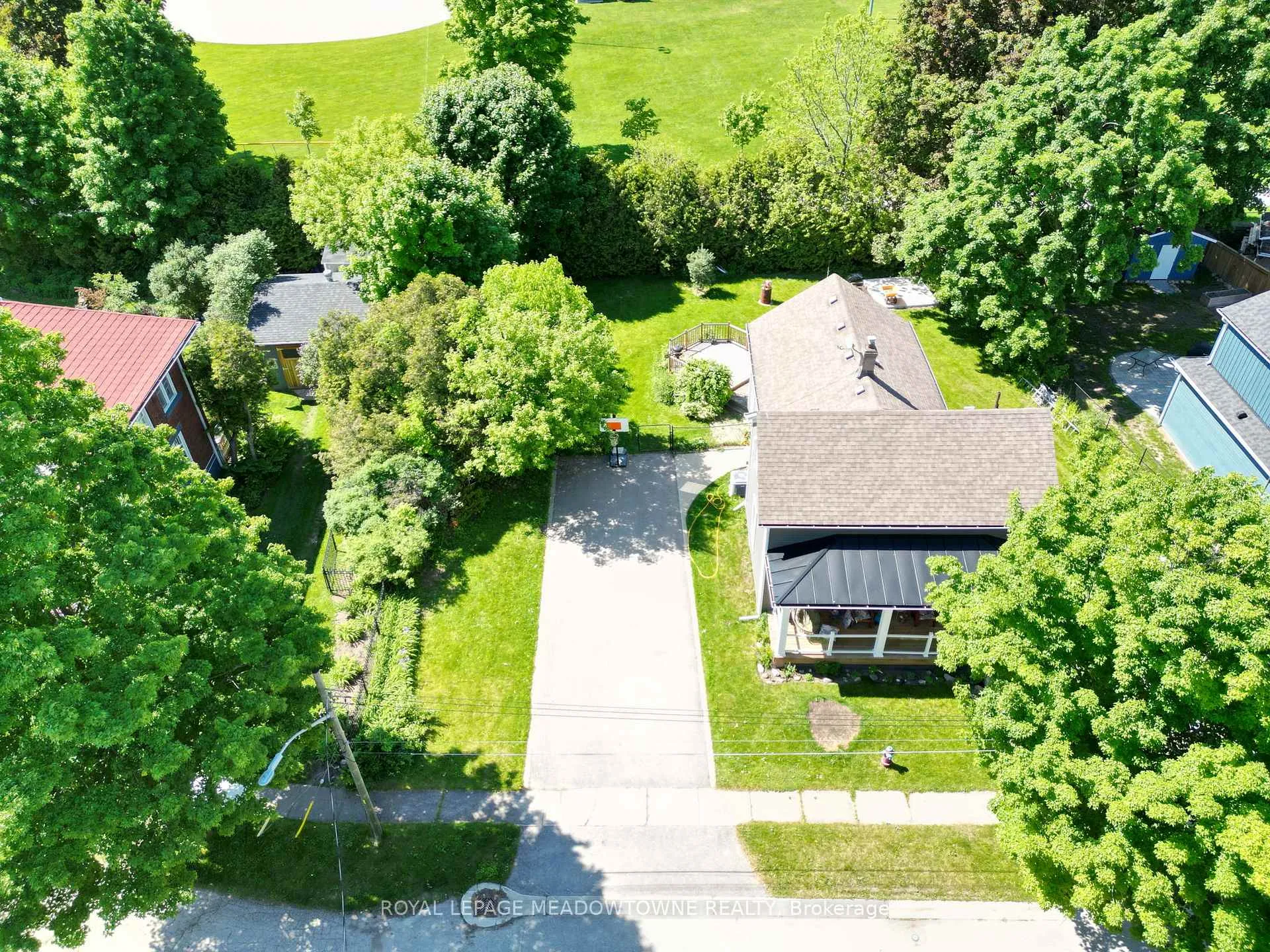 Photo 12 of 87 Lake Avenue, Halton Hills, Acton — HOMEH