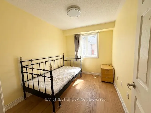 Photo 9 of 156 Legends Way, Markham, Unionville — HOMEH