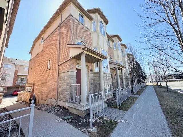 Photo 14 of 156 Legends Way, Markham, Unionville — HOMEH
