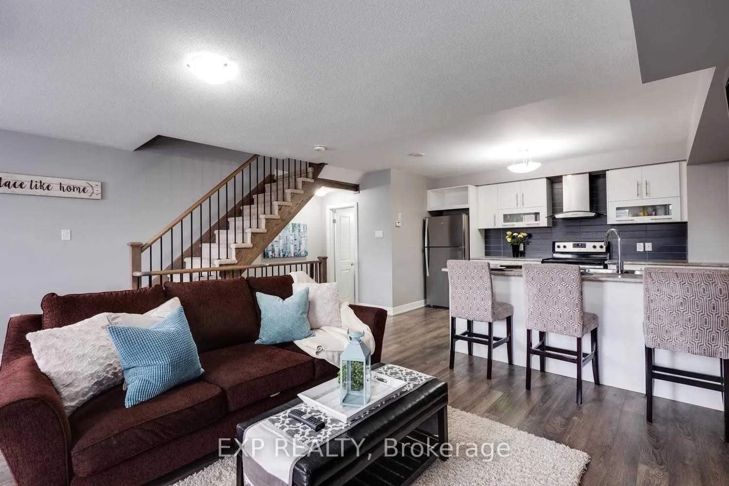 Photo 3 of 9 Pallock Hill Way, Whitby, Pringle Creek — HOMEH