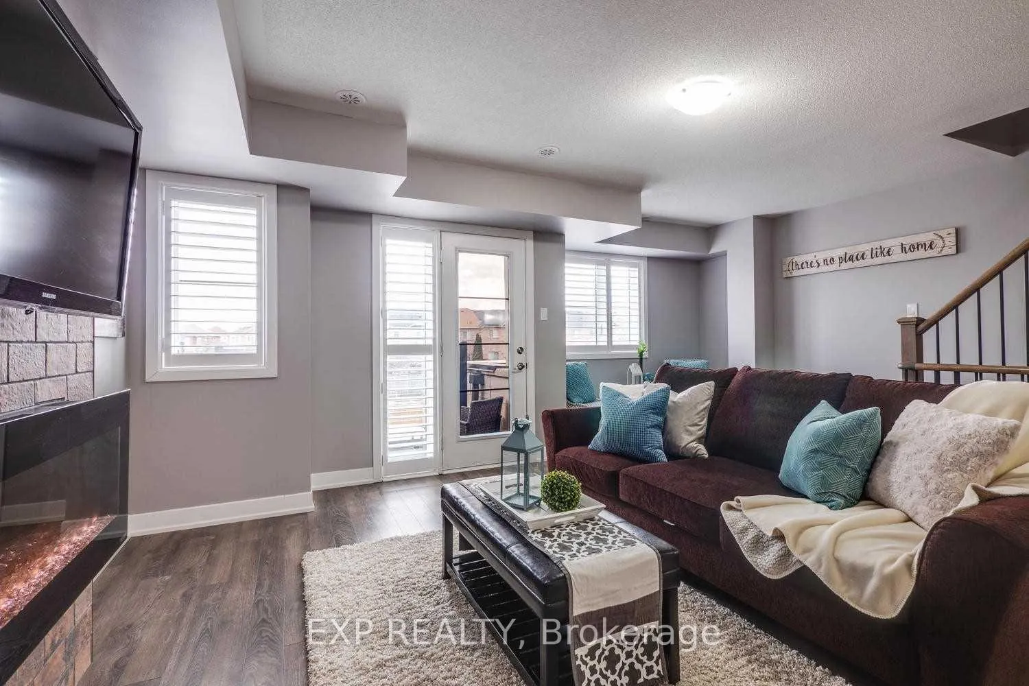 Photo 4 of 9 Pallock Hill Way, Whitby, Pringle Creek — HOMEH
