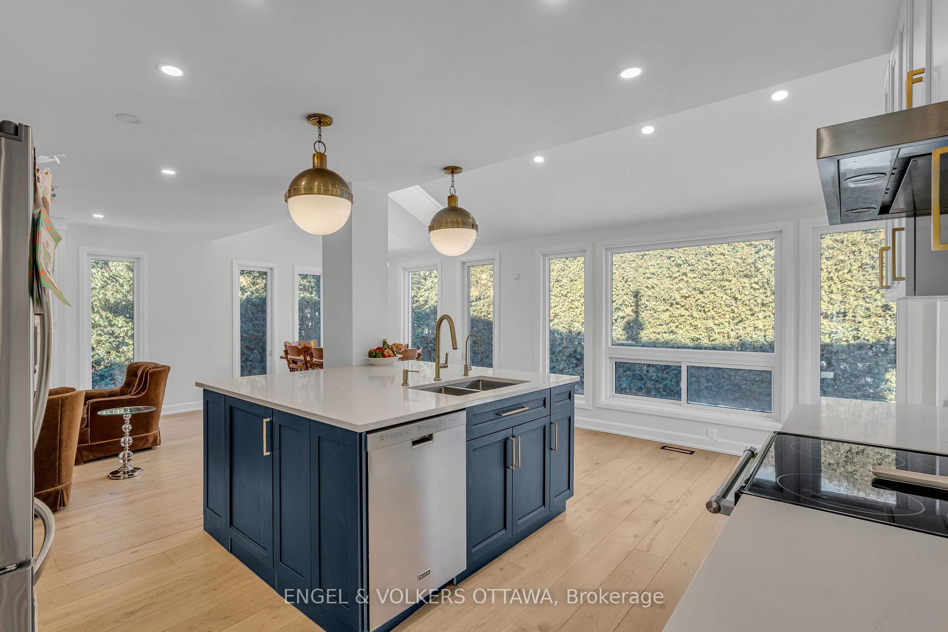 Photo 9 of 68 Fardon Way S, Ottawa, Hunt Club Park — HOMEH