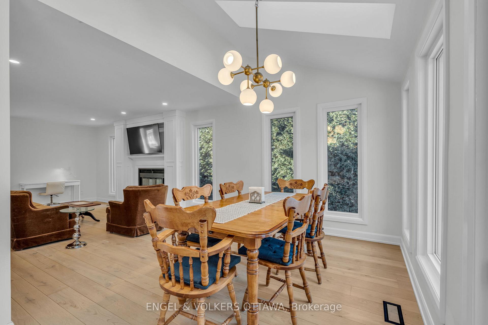 Photo 14 of 68 Fardon Way S, Ottawa, Hunt Club Park — HOMEH