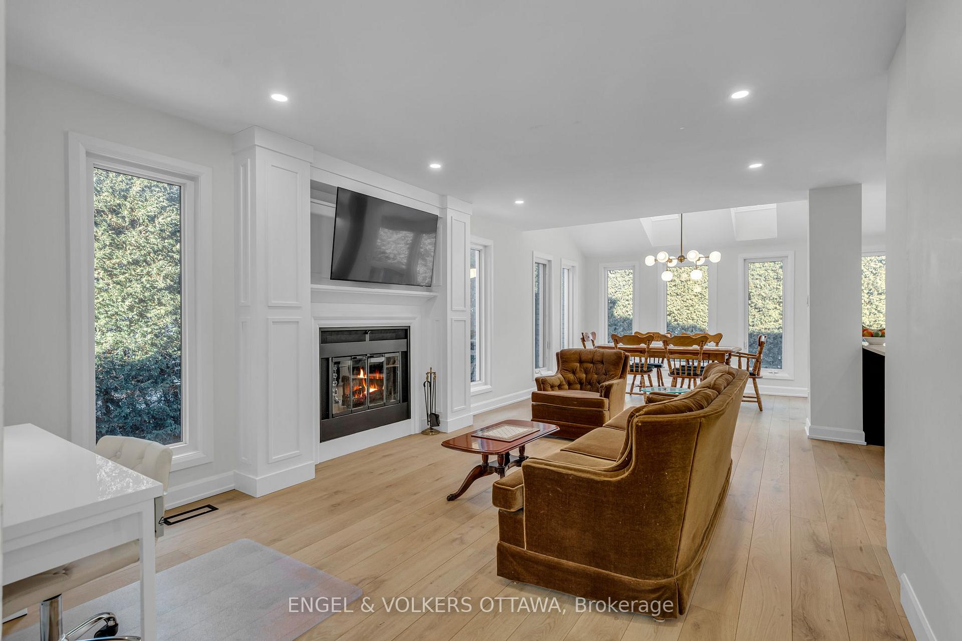 Photo 17 of 68 Fardon Way S, Ottawa, Hunt Club Park — HOMEH