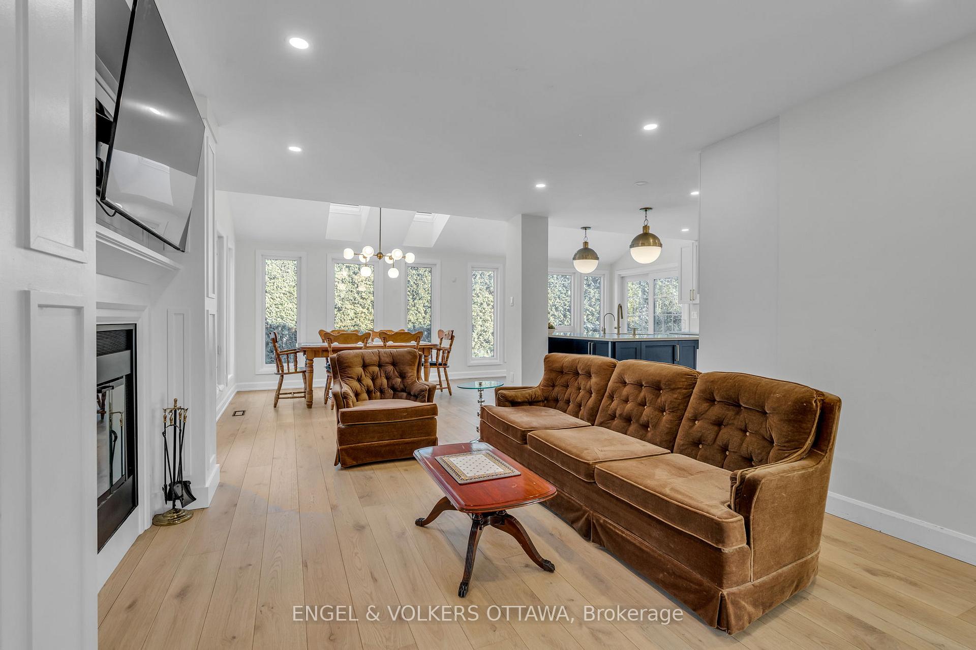 Photo 18 of 68 Fardon Way S, Ottawa, Hunt Club Park — HOMEH