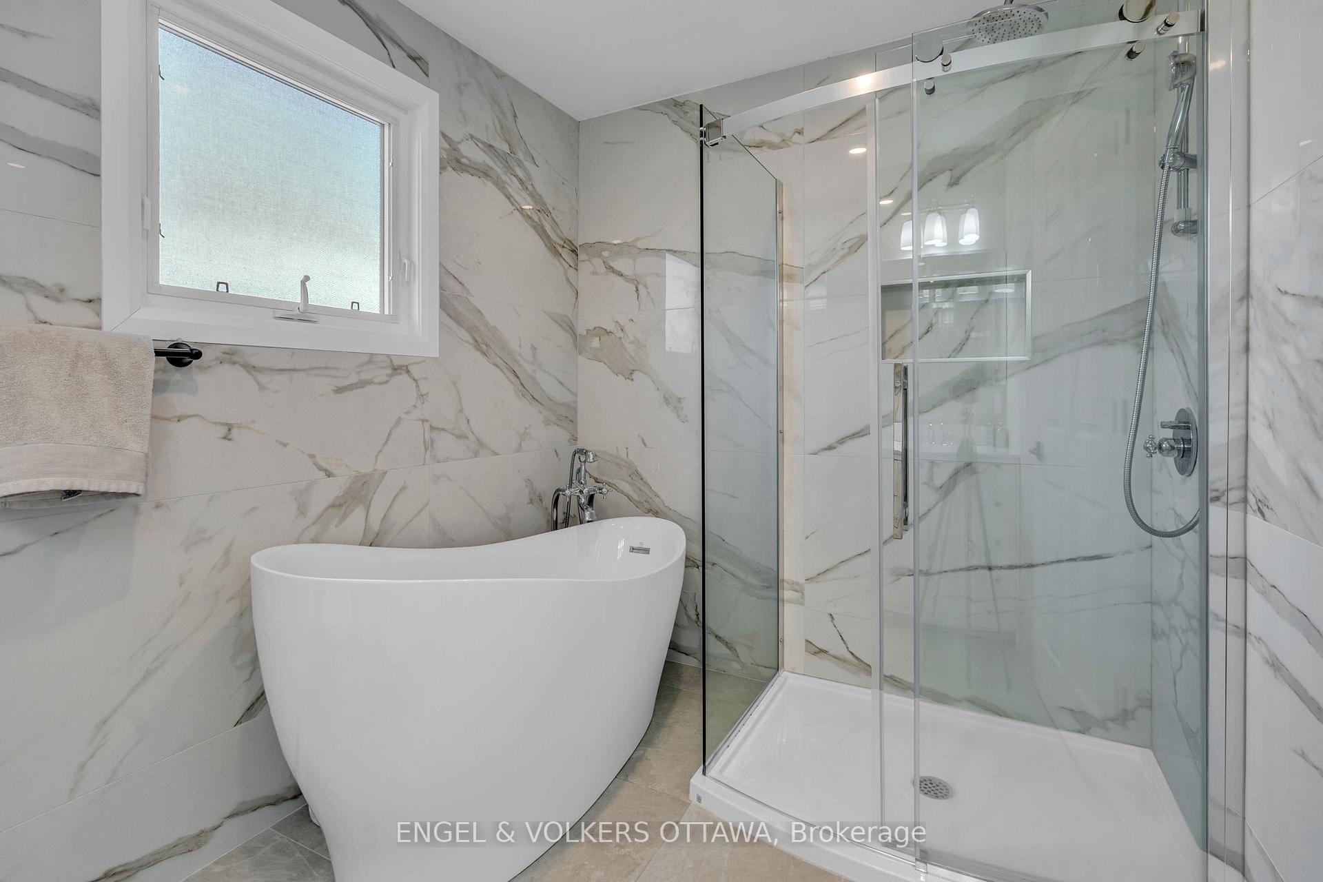 Photo 22 of 68 Fardon Way S, Ottawa, Hunt Club Park — HOMEH