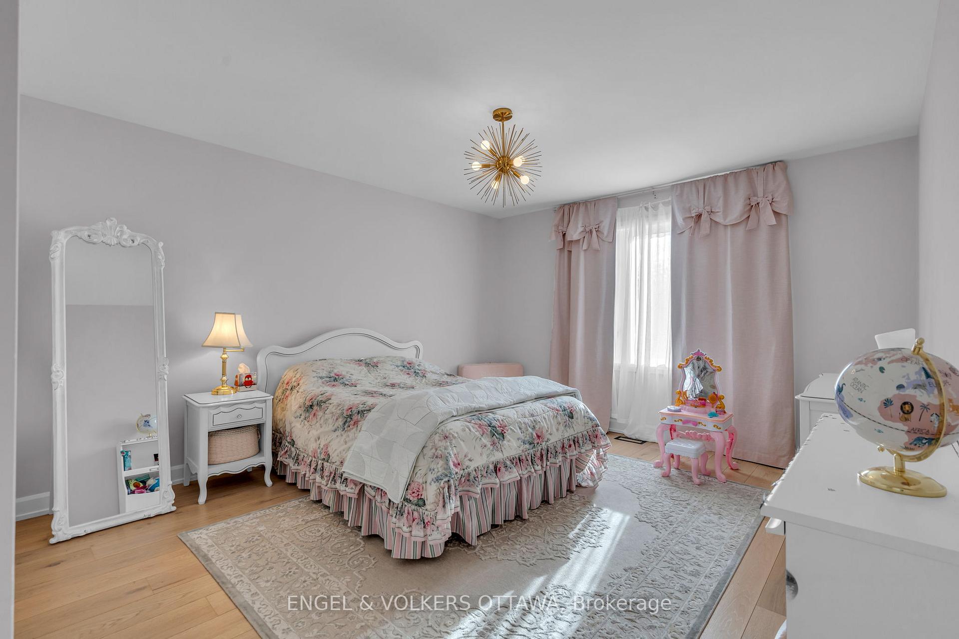 Photo 25 of 68 Fardon Way S, Ottawa, Hunt Club Park — HOMEH