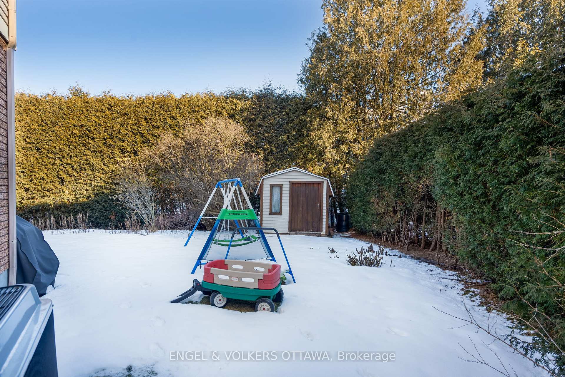 Photo 35 of 68 Fardon Way S, Ottawa, Hunt Club Park — HOMEH
