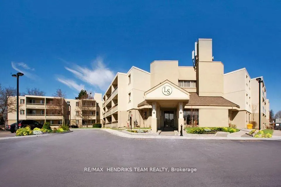 Photo 1 of Unit 127, 5611 Valley Way, Niagara Falls, Cherrywood — HOMEH