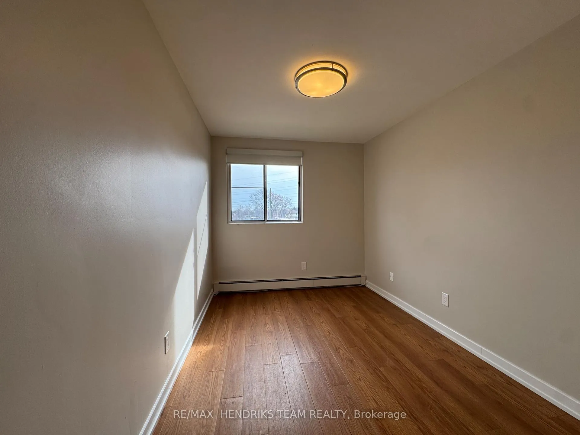 Photo 11 of Unit 127, 5611 Valley Way, Niagara Falls, Cherrywood — HOMEH