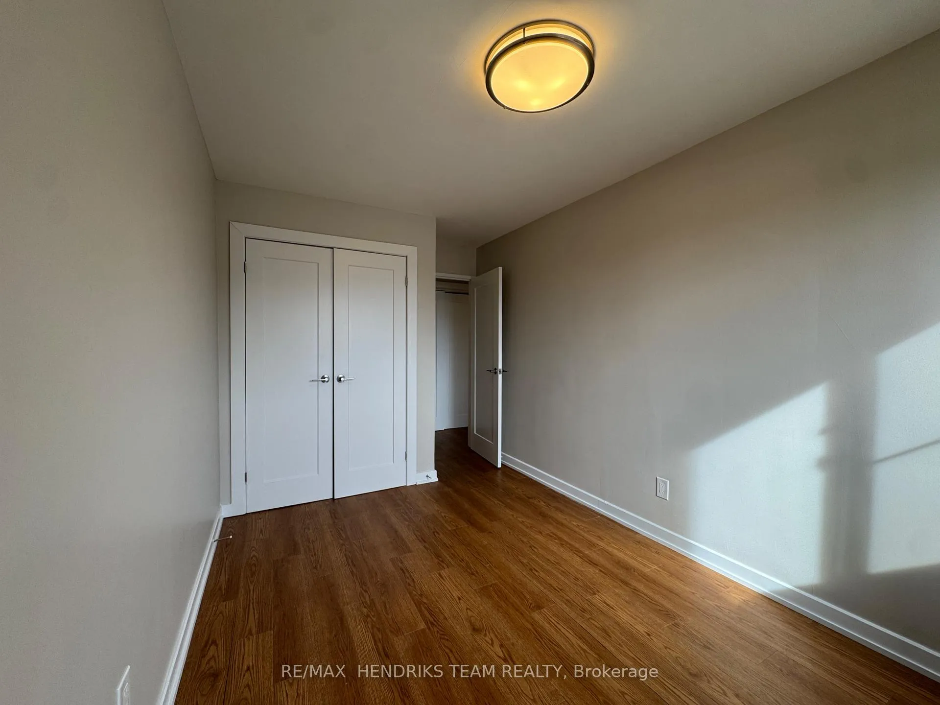 Photo 12 of Unit 127, 5611 Valley Way, Niagara Falls, Cherrywood — HOMEH