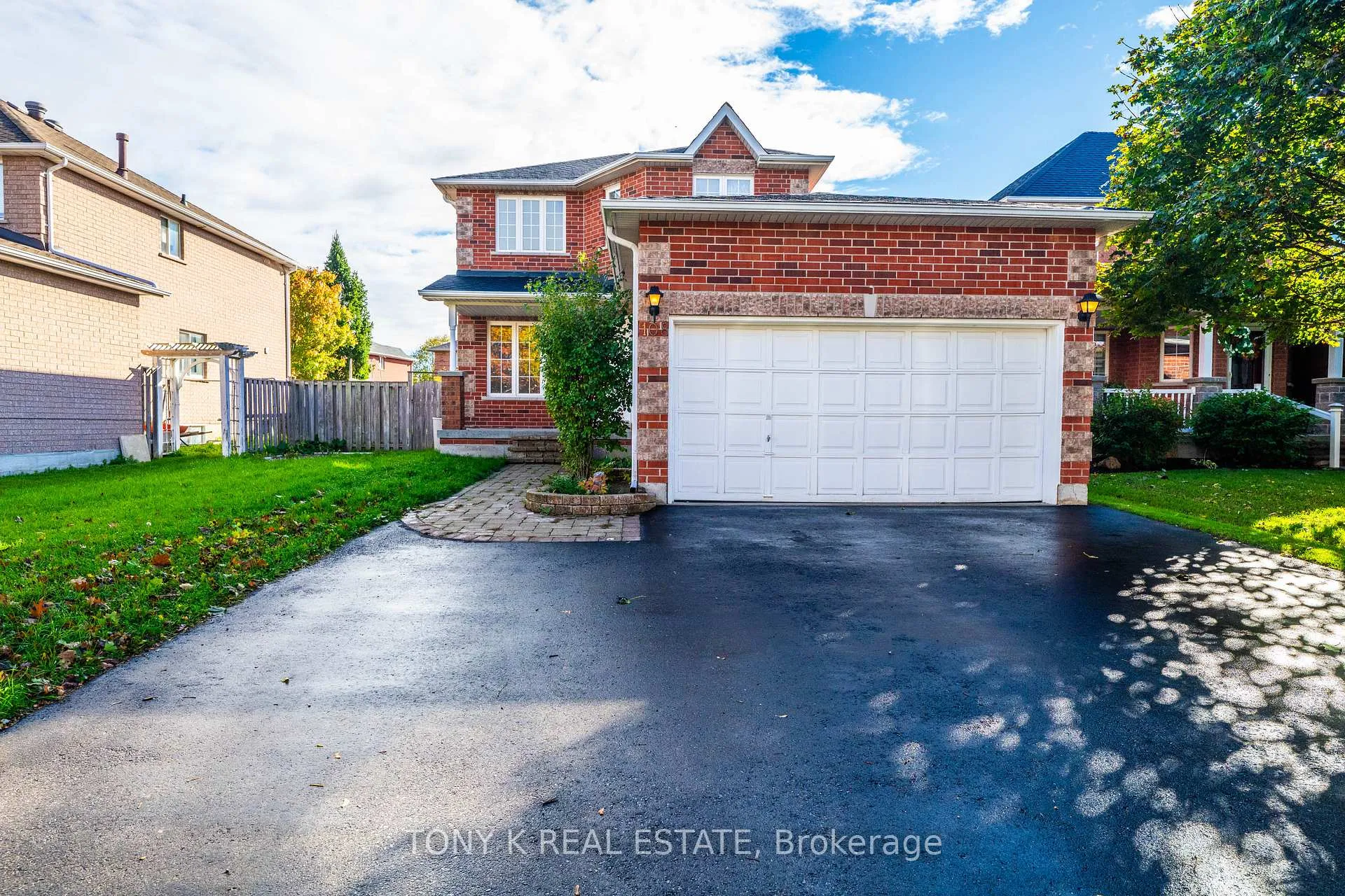 Front of 108 Kingsridge Road