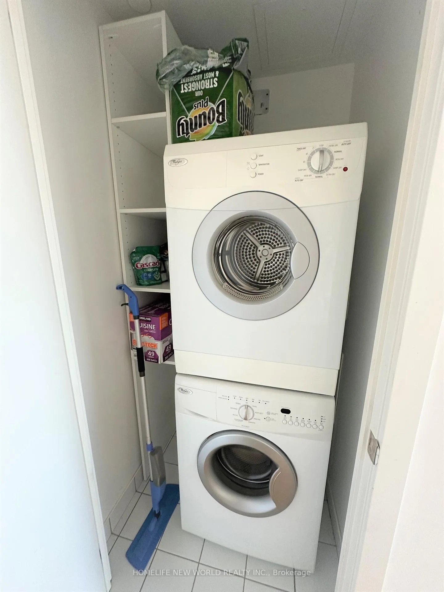 Photo 10 of Unit 1211, 58 Orchard View Boulevard, Toronto, Yonge-Eglinton — HOMEH