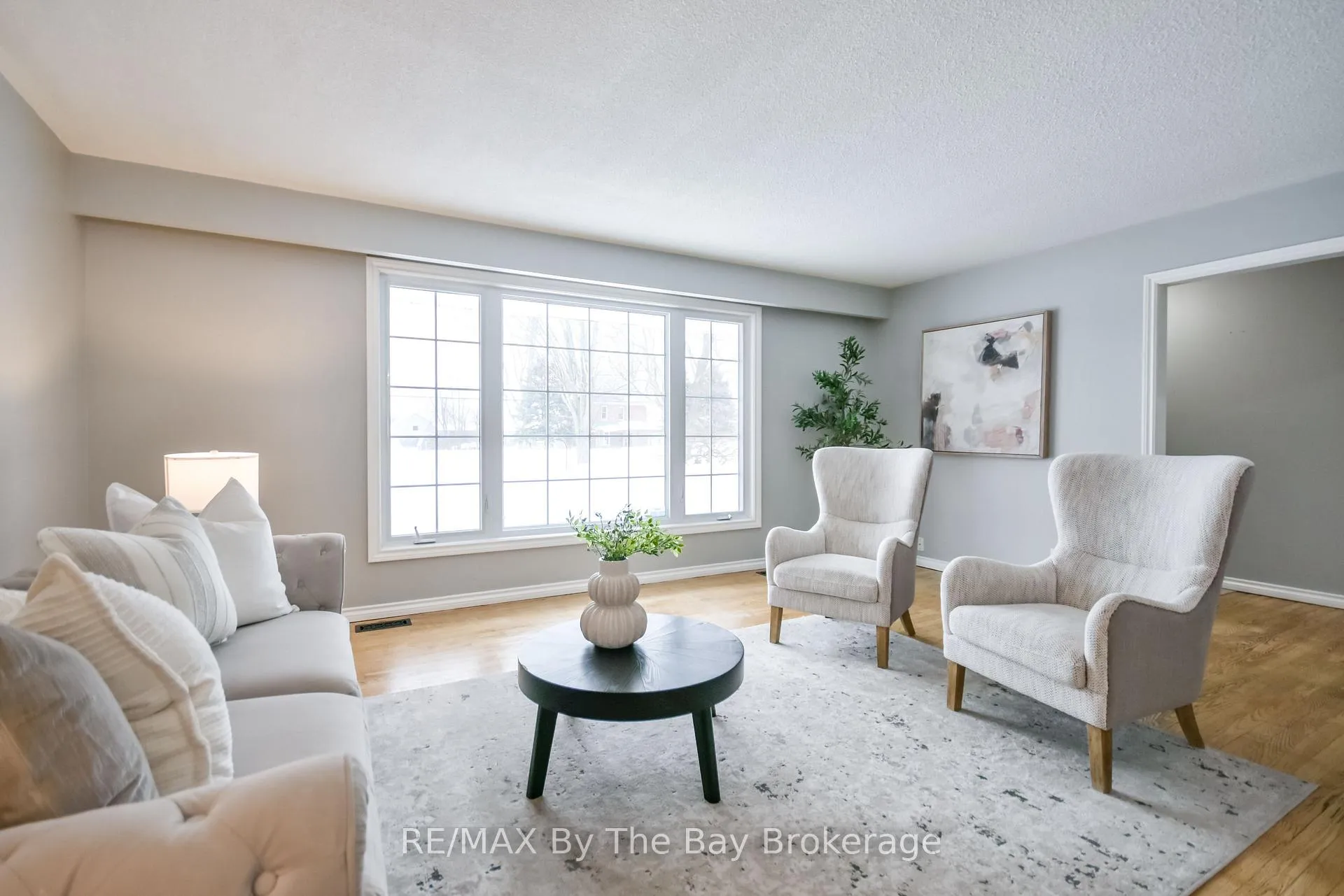 Photo 9 of 111 Balm Beach Road E, Tiny, Rural Tiny — HOMEH