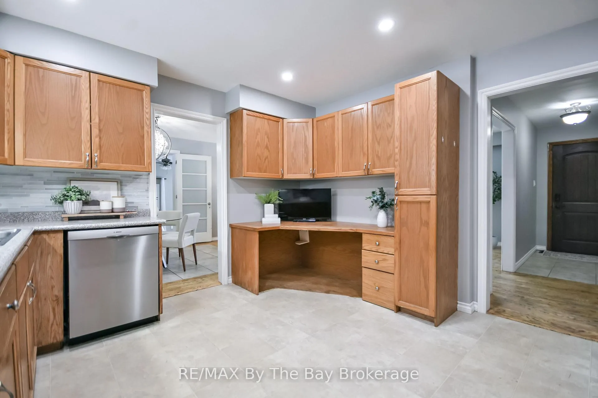 Photo 14 of 111 Balm Beach Road E, Tiny, Rural Tiny — HOMEH