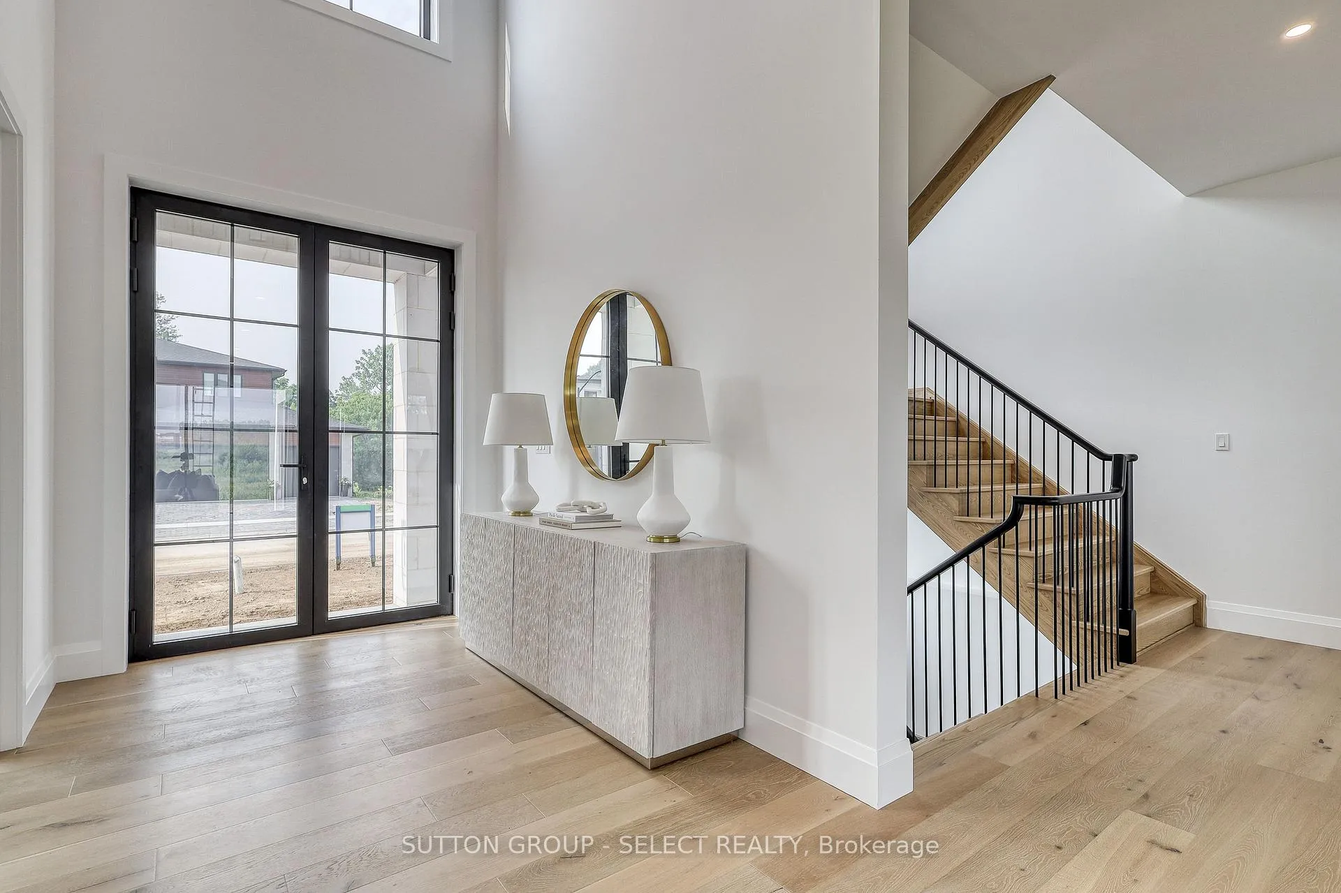 Photo 3 of 169 Edgewater Boulevard, Middlesex Centre, Kilworth — HOMEH
