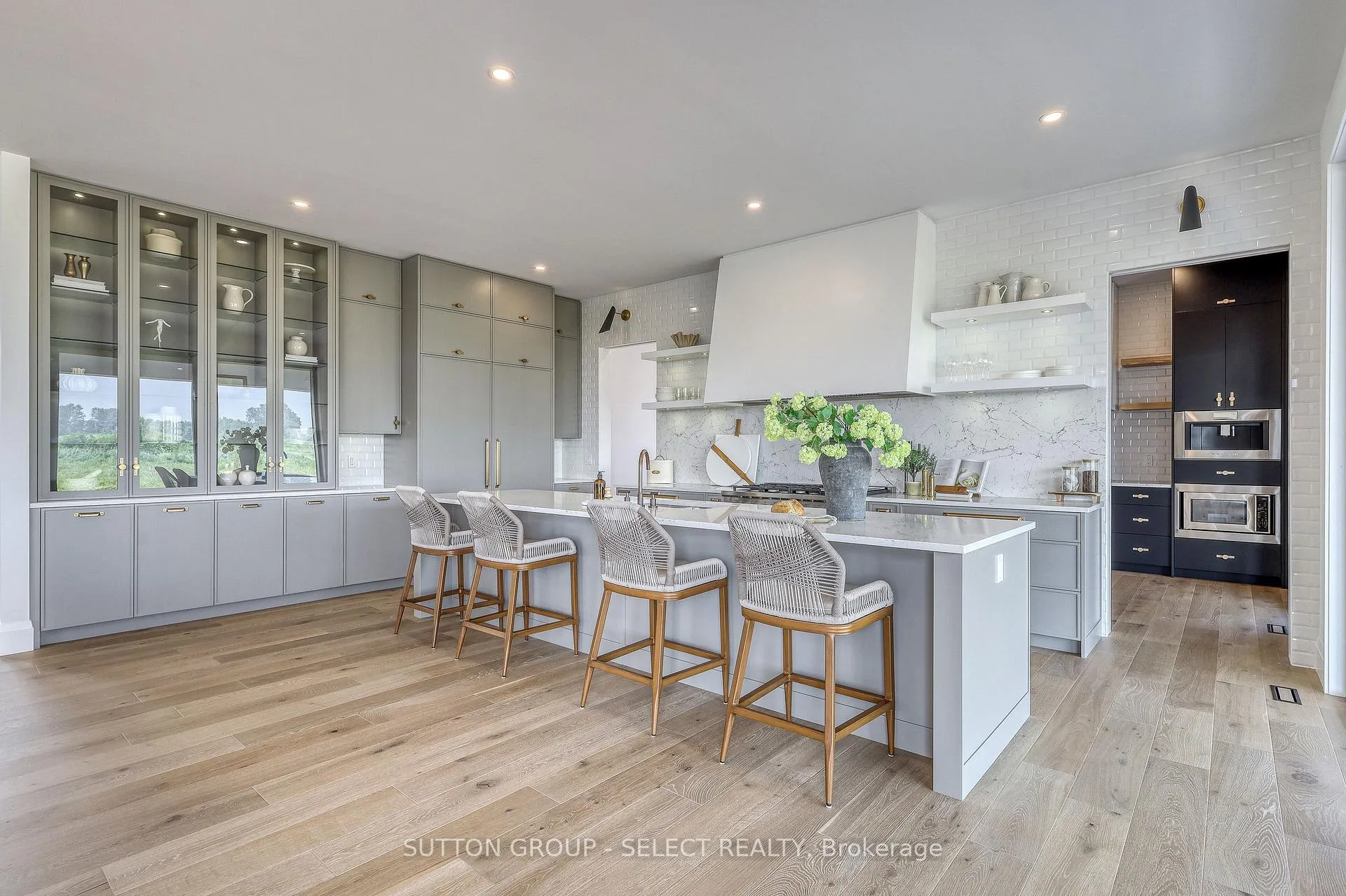 Photo 15 of 169 Edgewater Boulevard, Middlesex Centre, Kilworth — HOMEH