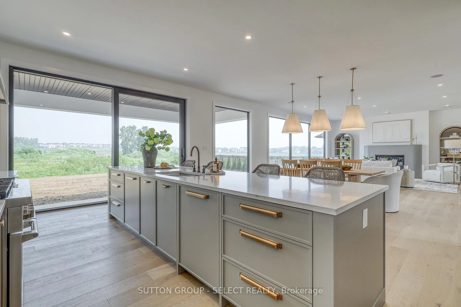 Photo 18 of 169 Edgewater Boulevard, Middlesex Centre, Kilworth — HOMEH