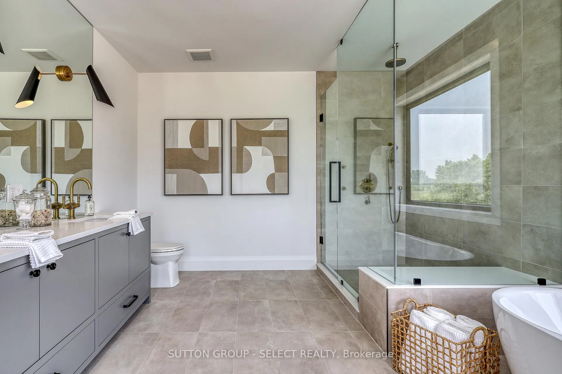 Photo 41 of 169 Edgewater Boulevard, Middlesex Centre, Kilworth — HOMEH