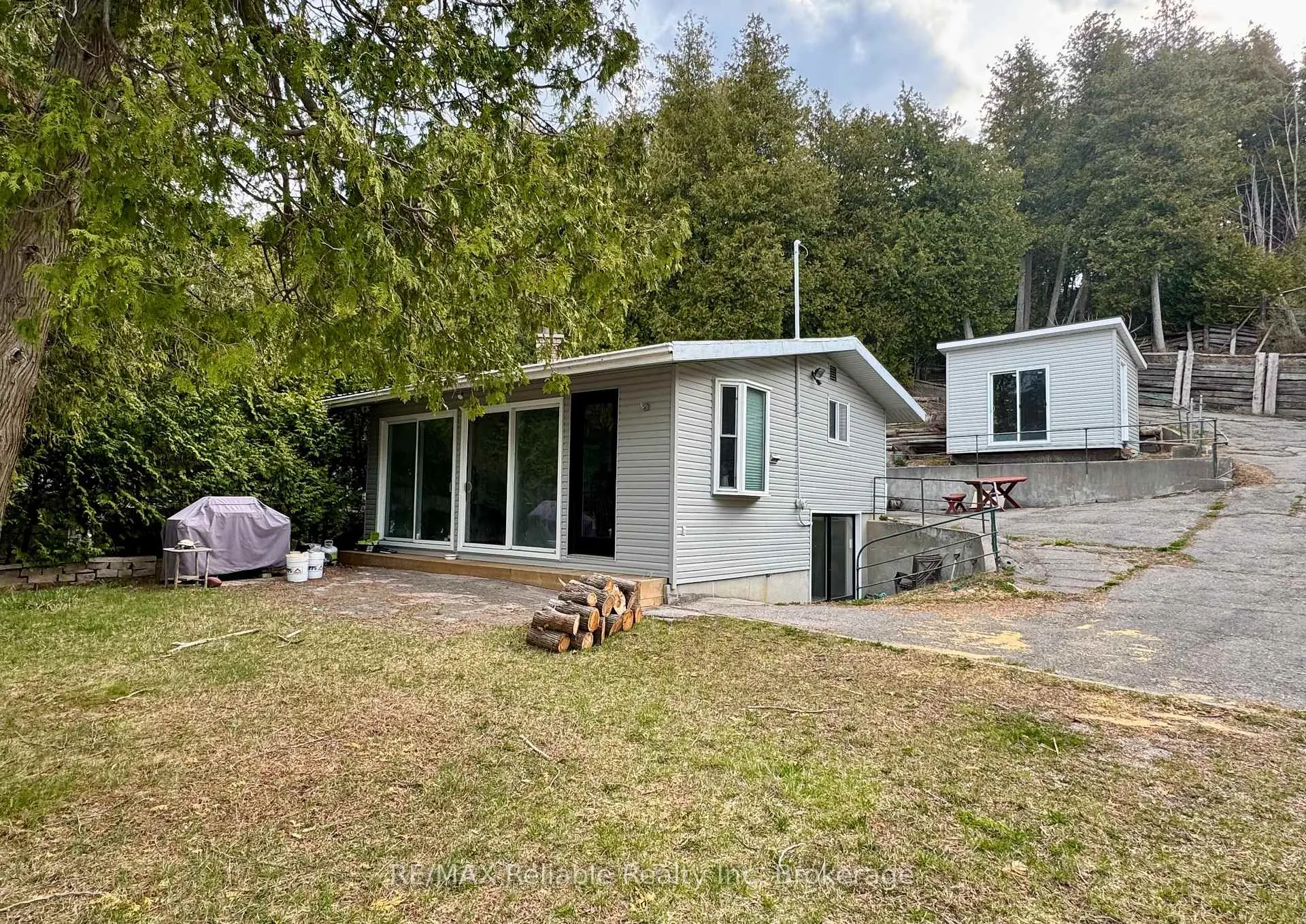 Photo 2 of 83405 Cedar Bank Drive, Ashfield-Colborne-Wawanosh, Ashfield — HOMEH