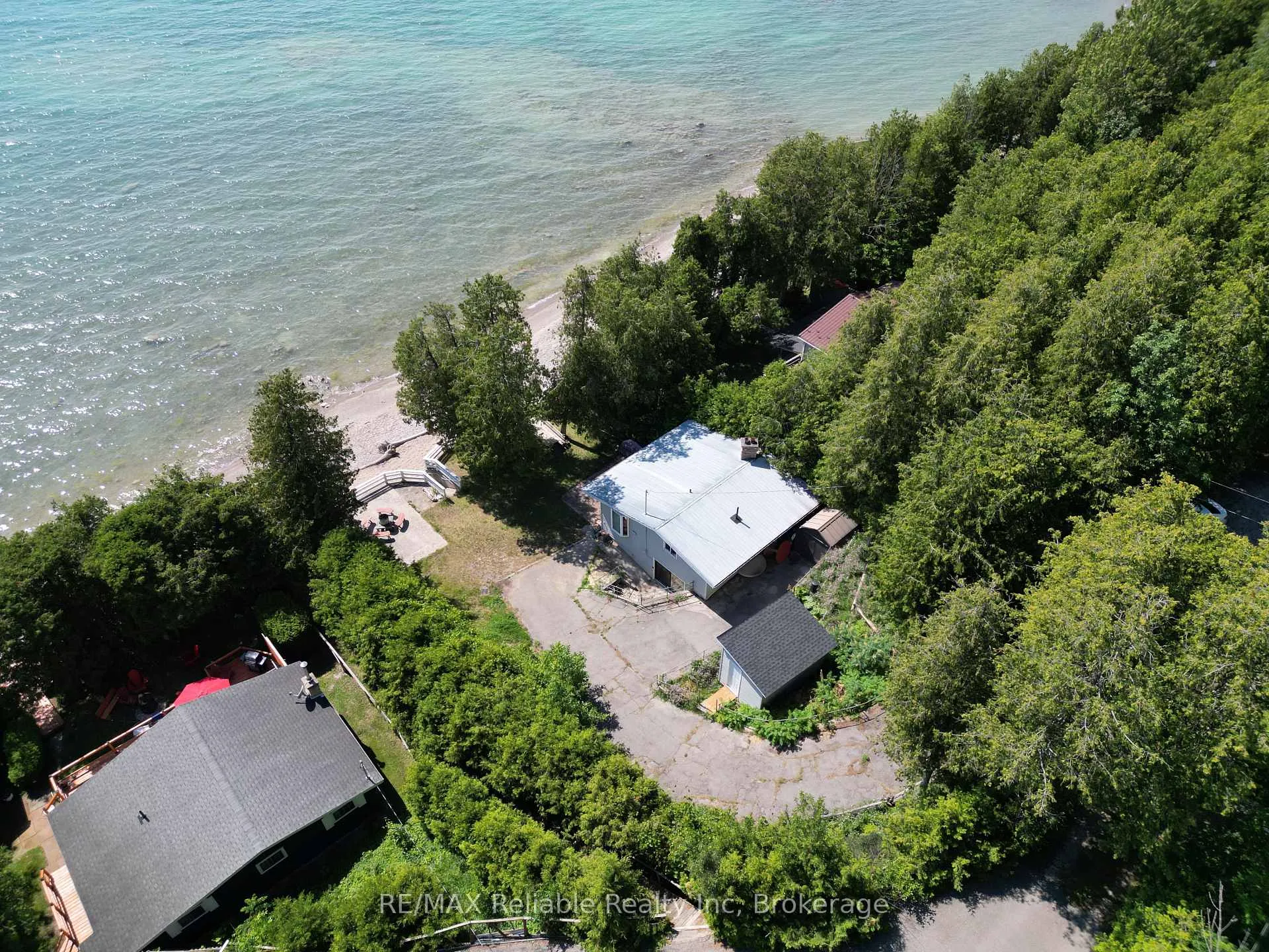 Photo 3 of 83405 Cedar Bank Drive, Ashfield-Colborne-Wawanosh, Ashfield — HOMEH