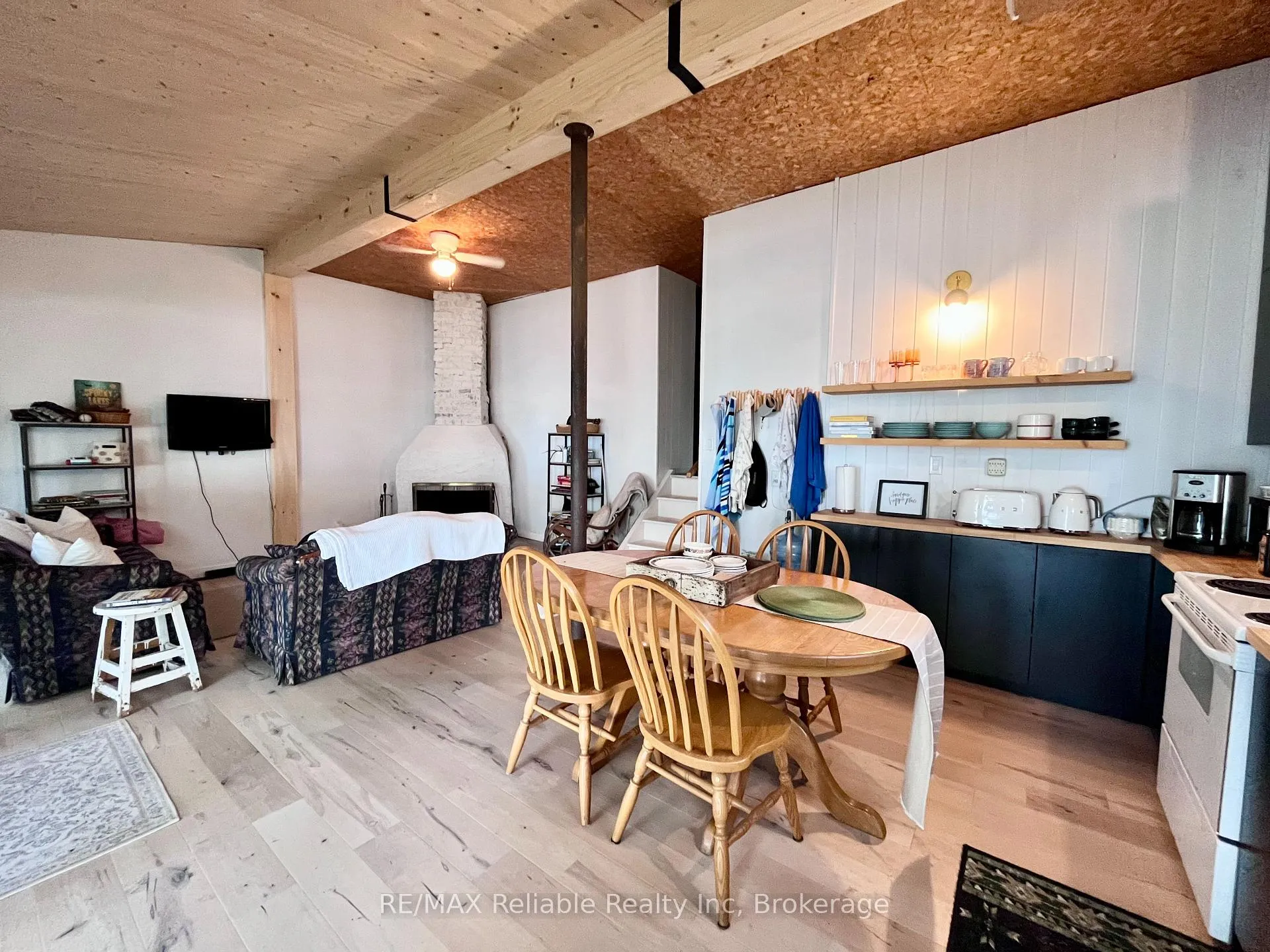 Photo 12 of 83405 Cedar Bank Drive, Ashfield-Colborne-Wawanosh, Ashfield — HOMEH