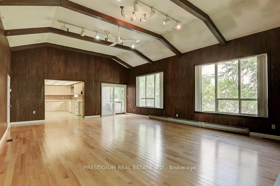 Photo 17 of 57 Laureleaf Road, Markham, Bayview Glen — HOMEH