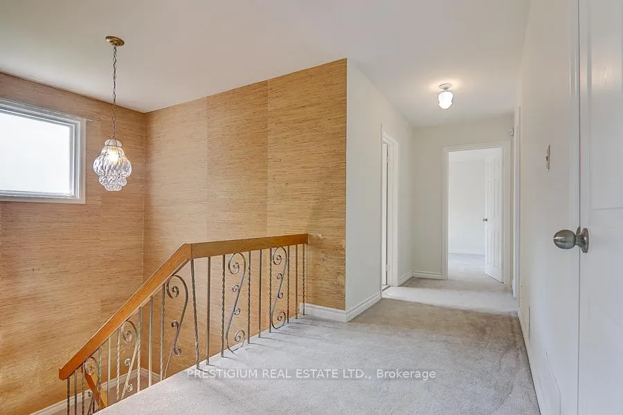 Photo 20 of 57 Laureleaf Road, Markham, Bayview Glen — HOMEH