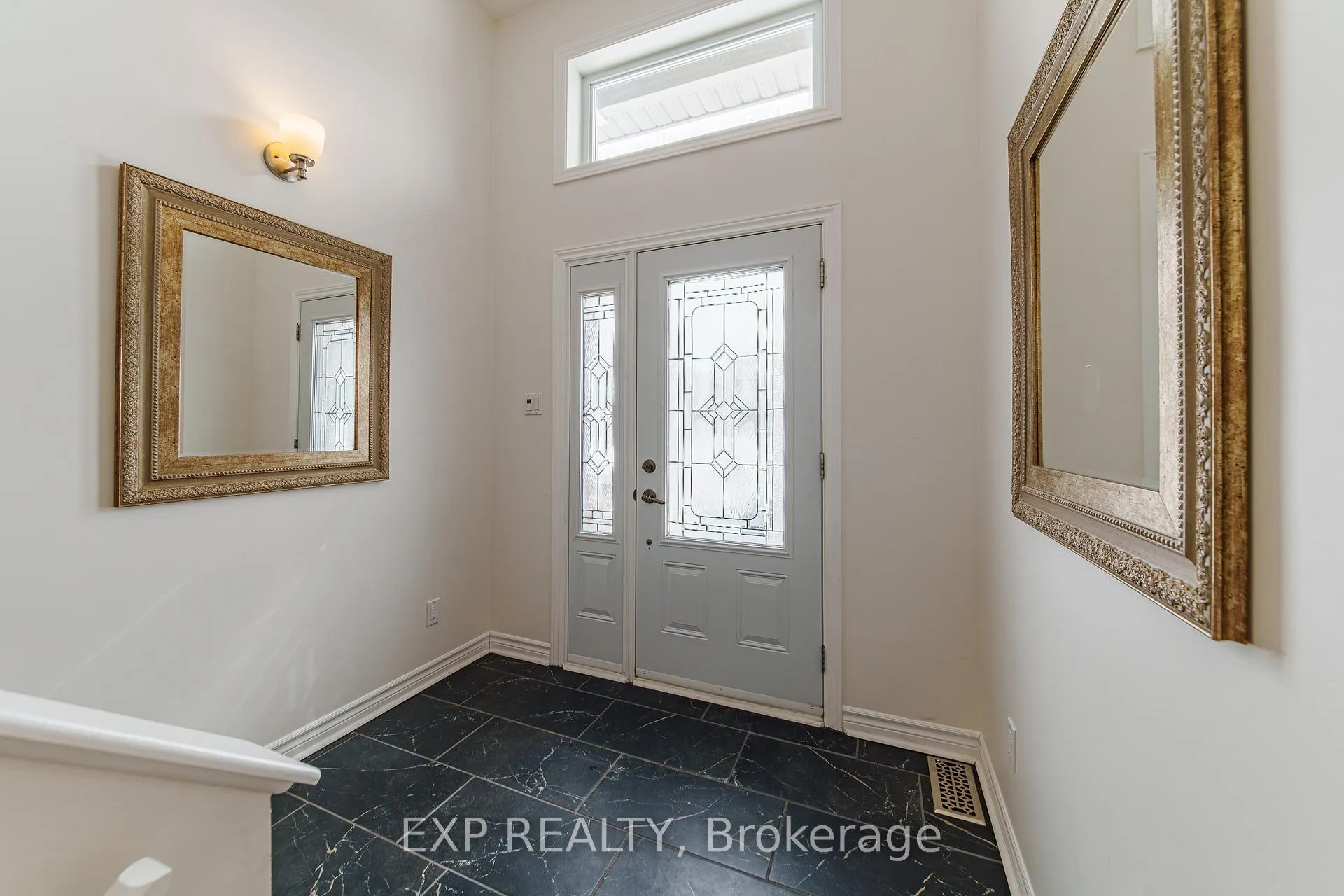 Photo 2 of 1899 Farisita Drive, Ottawa, Vars Village — HOMEH