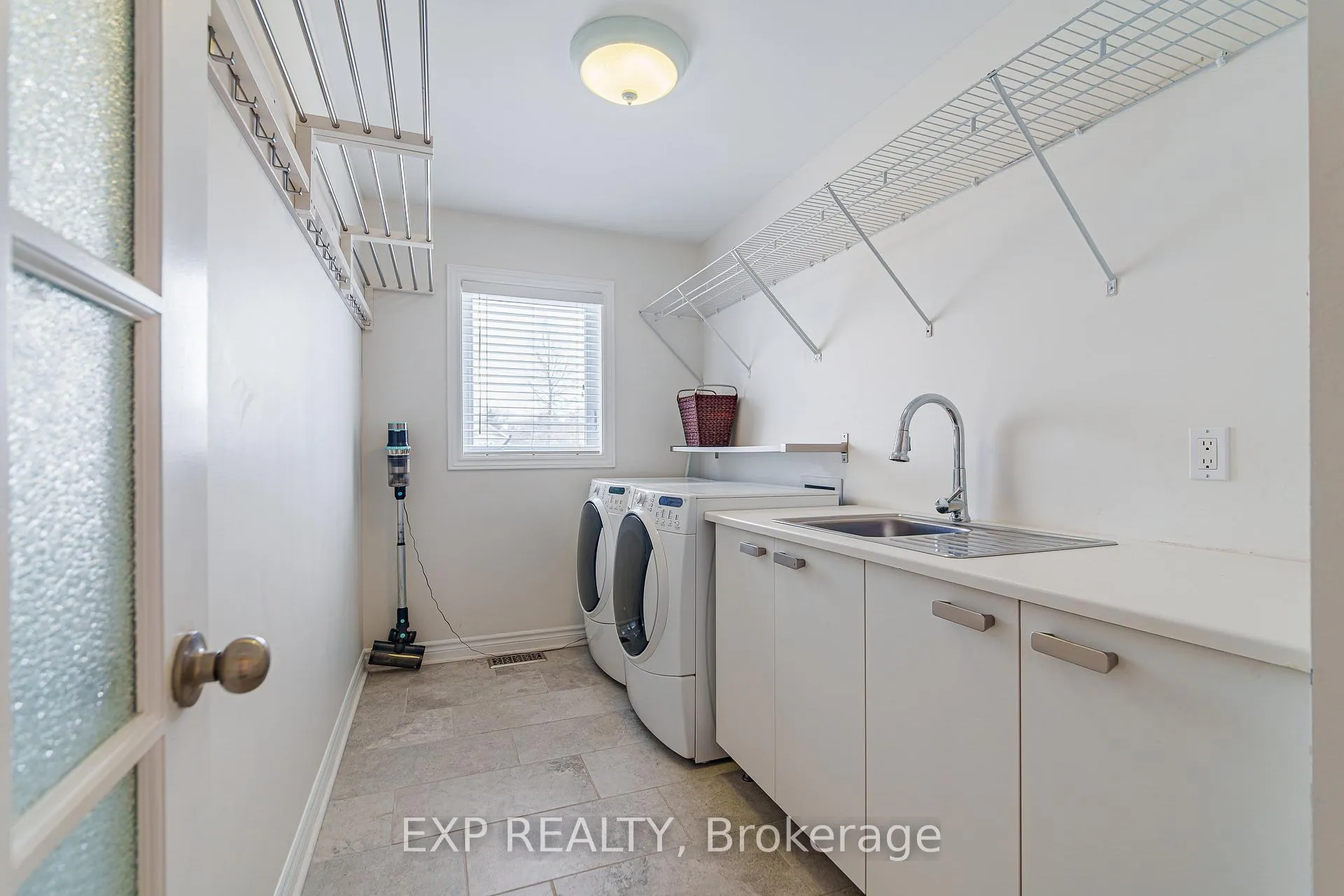 Photo 14 of 1899 Farisita Drive, Ottawa, Vars Village — HOMEH