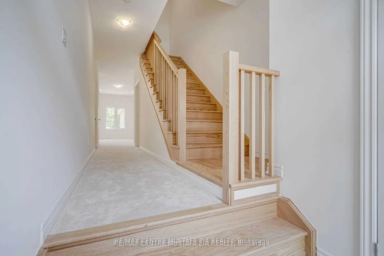 Photo 2 of Unit 41, 515 Garner Road W, Hamilton, Ancaster — HOMEH