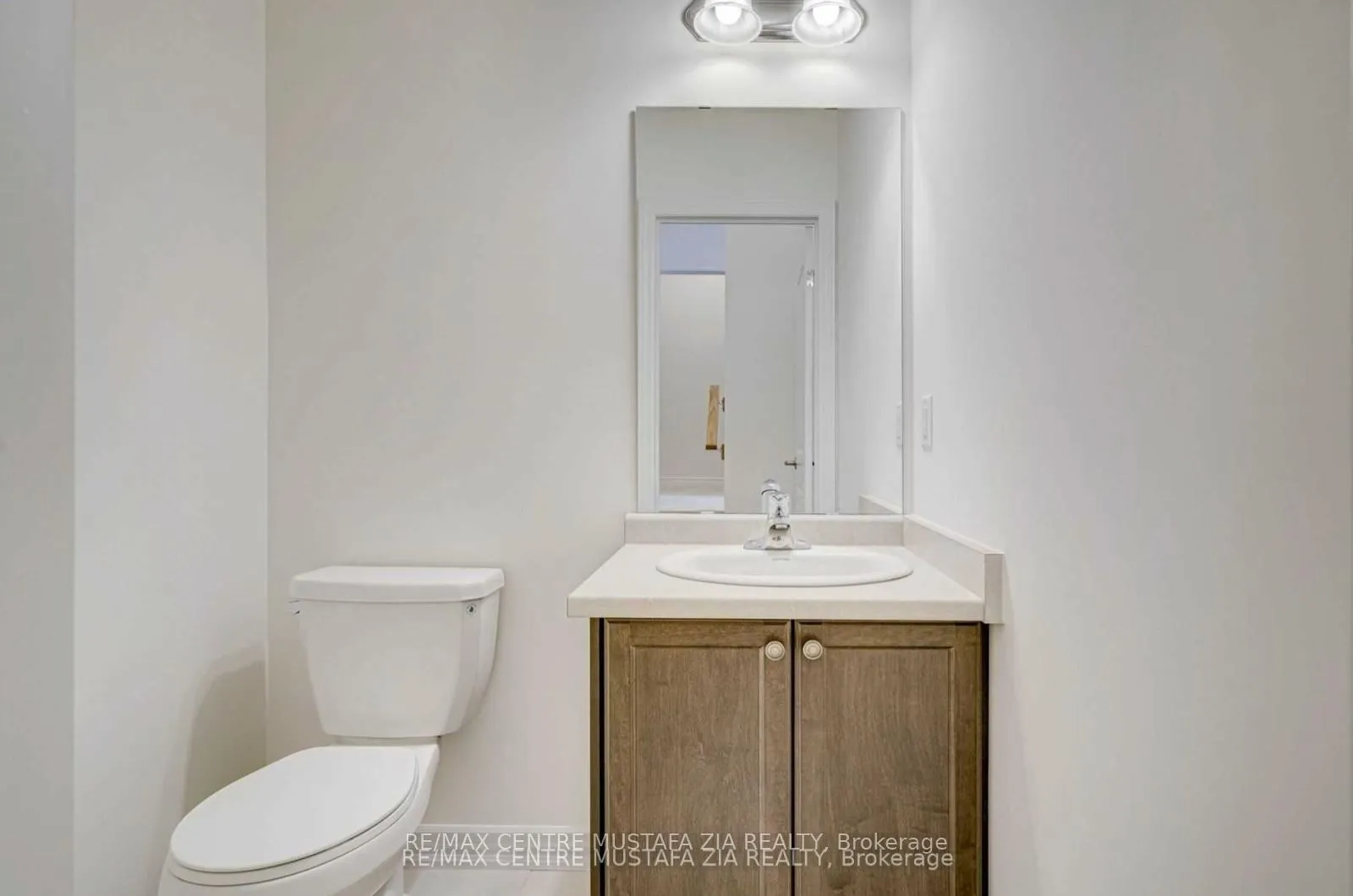 Photo 7 of Unit 41, 515 Garner Road W, Hamilton, Ancaster — HOMEH