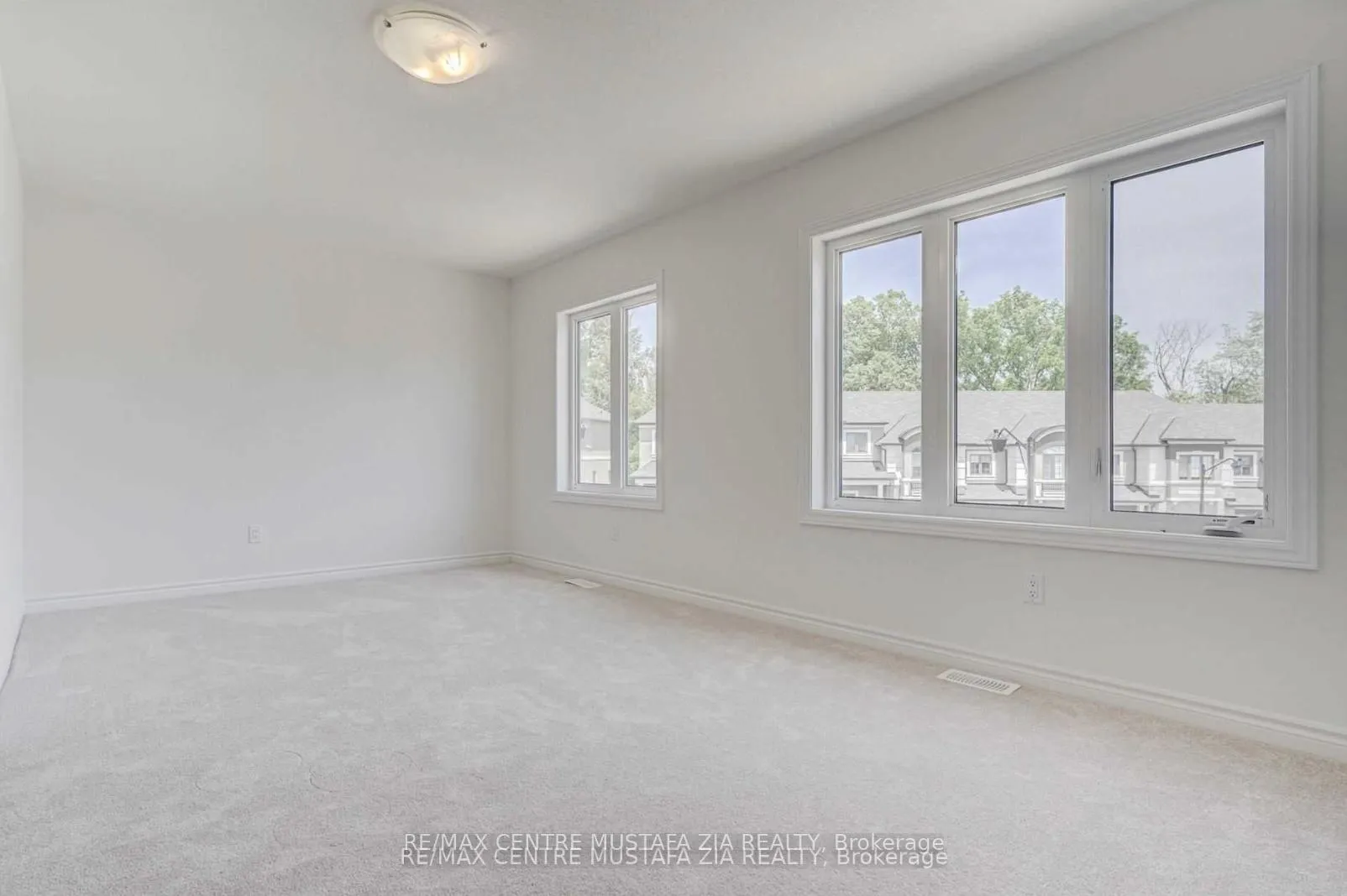 Photo 9 of Unit 41, 515 Garner Road W, Hamilton, Ancaster — HOMEH