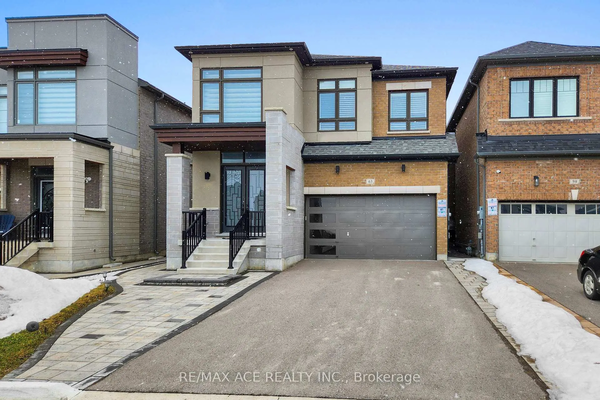 Front of 63 Suttonrail Way