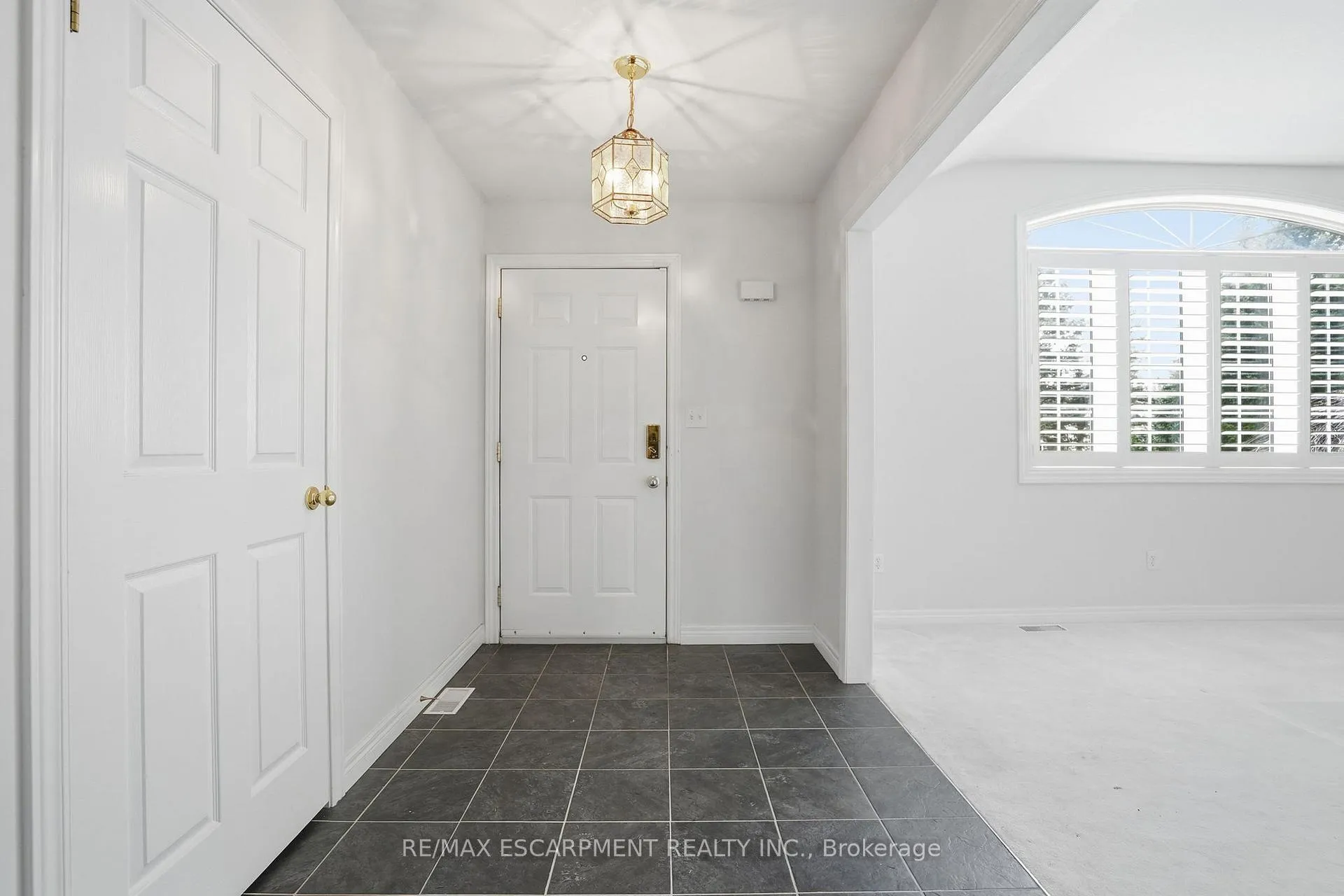 Photo 5 of 65 Jerseyville Road E, Hamilton, Ancaster — HOMEH