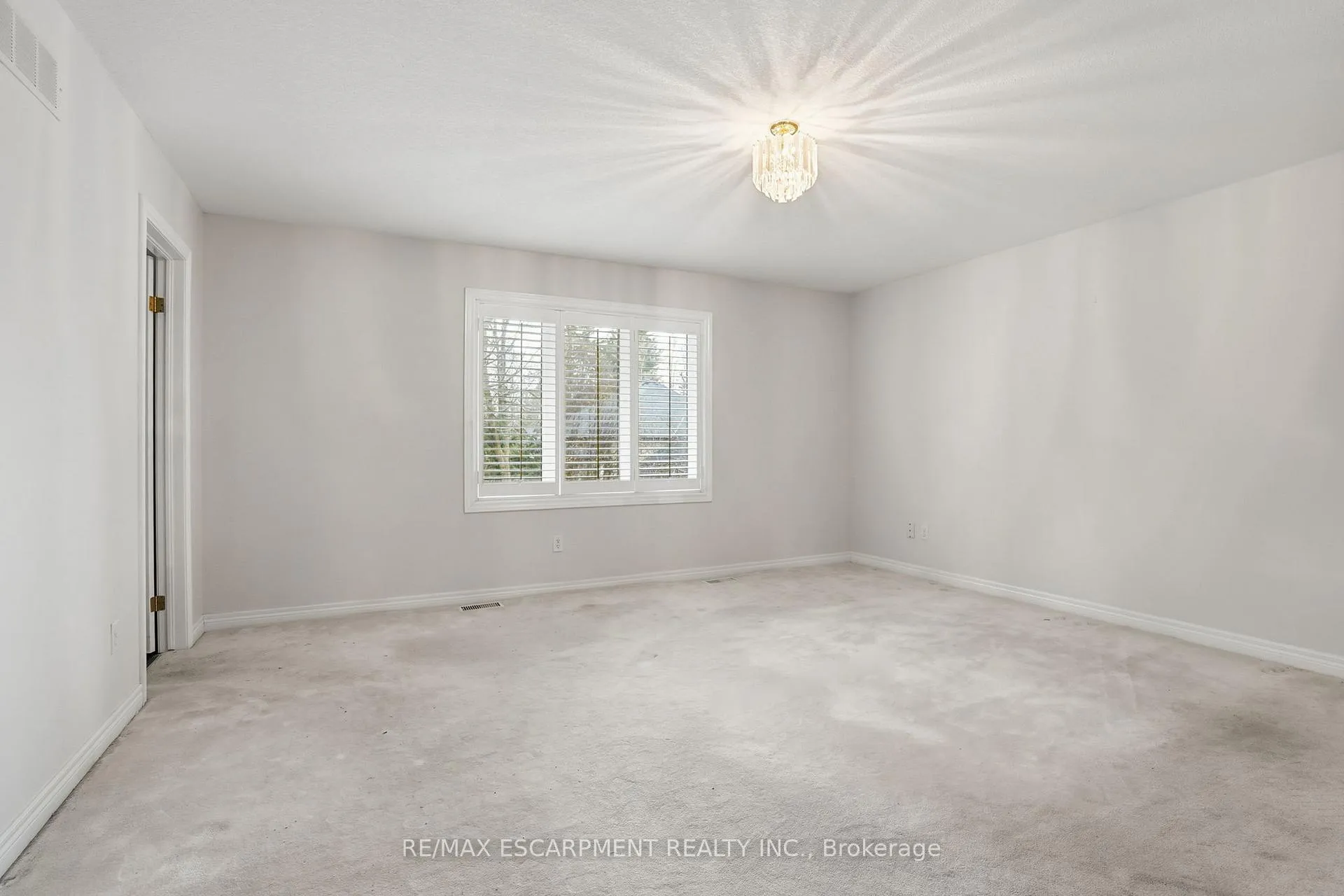 Photo 18 of 65 Jerseyville Road E, Hamilton, Ancaster — HOMEH
