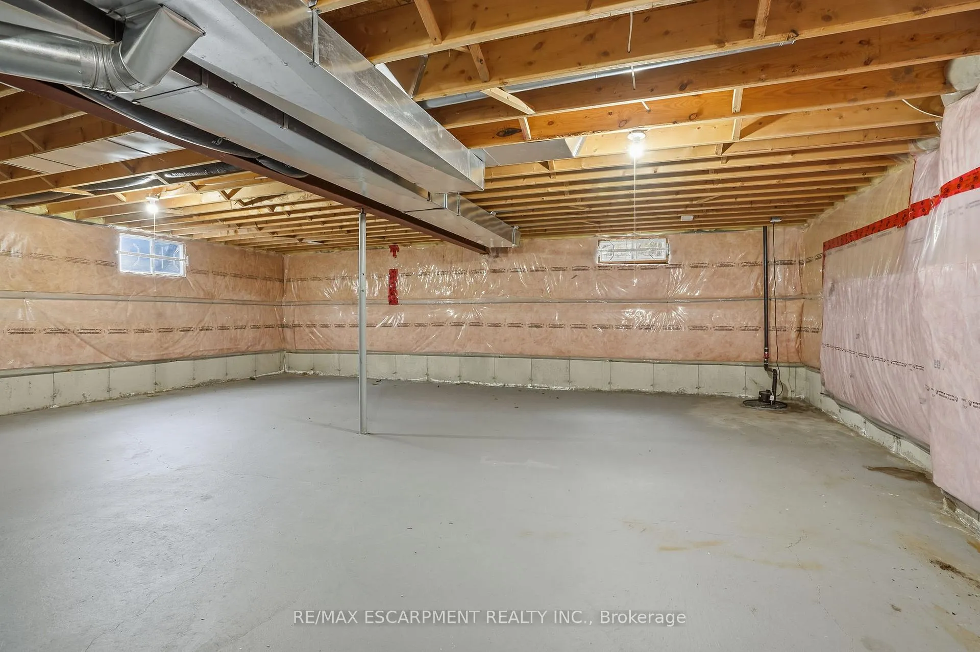 Photo 37 of 65 Jerseyville Road E, Hamilton, Ancaster — HOMEH