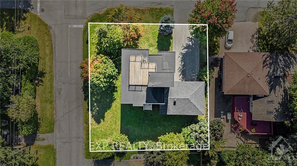 Photo 2 of 43 Rossland Avenue, Ottawa, Meadowlands/St. Claire Gardens — HOMEH