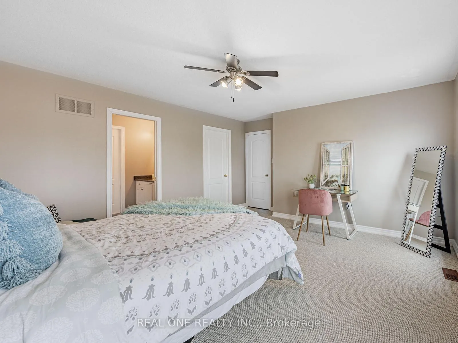 Photo 33 of 51 Hanson Crescent, Whitby, Brooklin — HOMEH