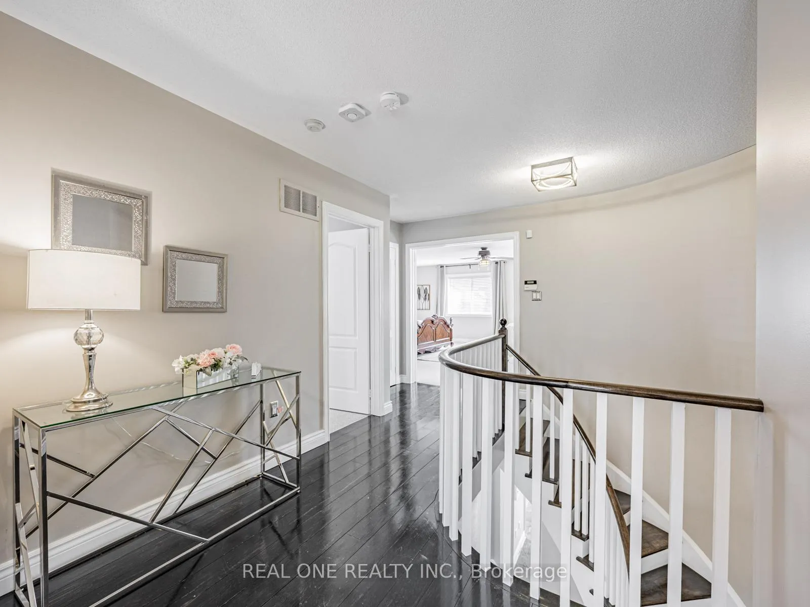 Photo 39 of 51 Hanson Crescent, Whitby, Brooklin — HOMEH