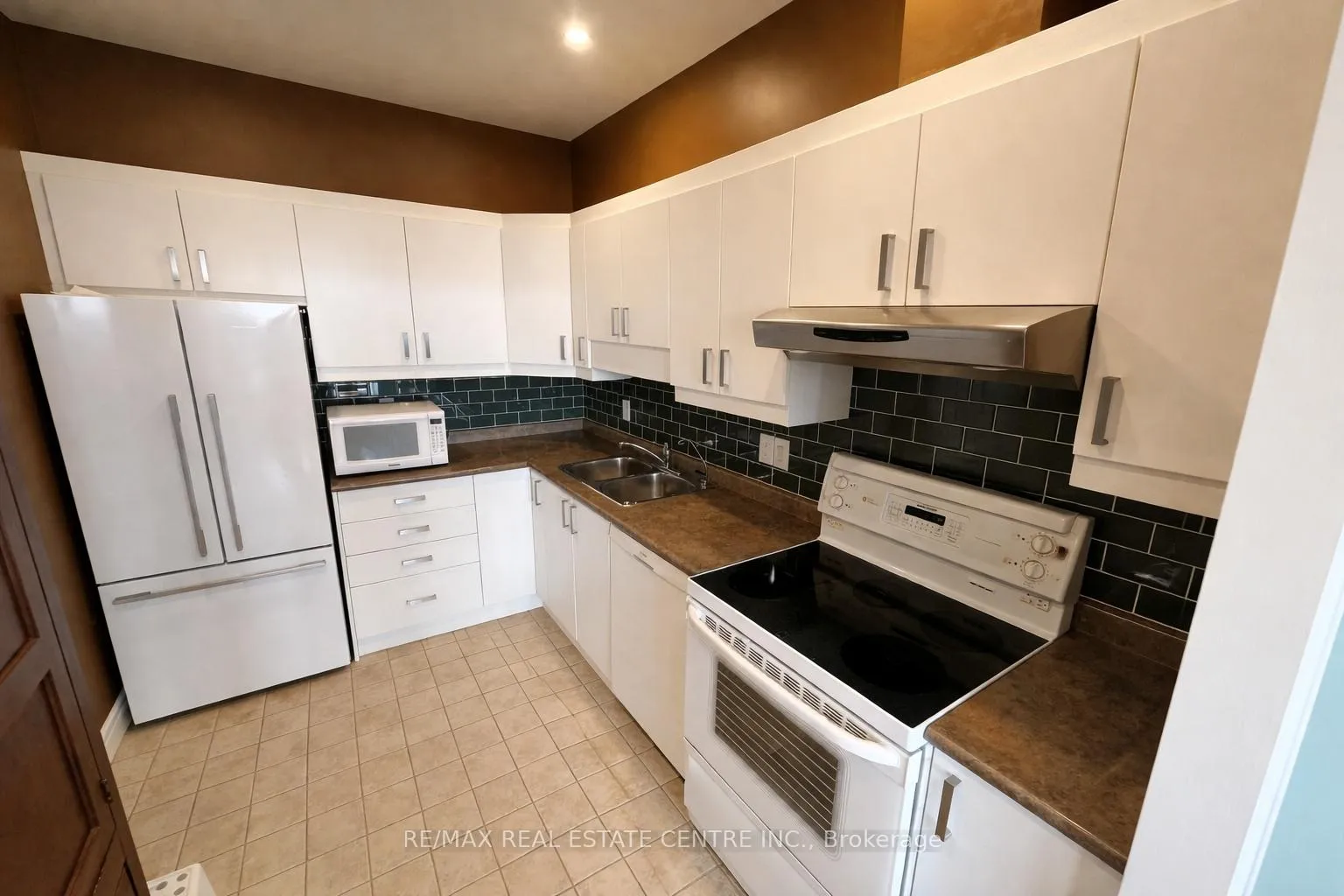 Photo 5 of Unit 506, 5 Ogilvie Street, Hamilton, Dundas — HOMEH