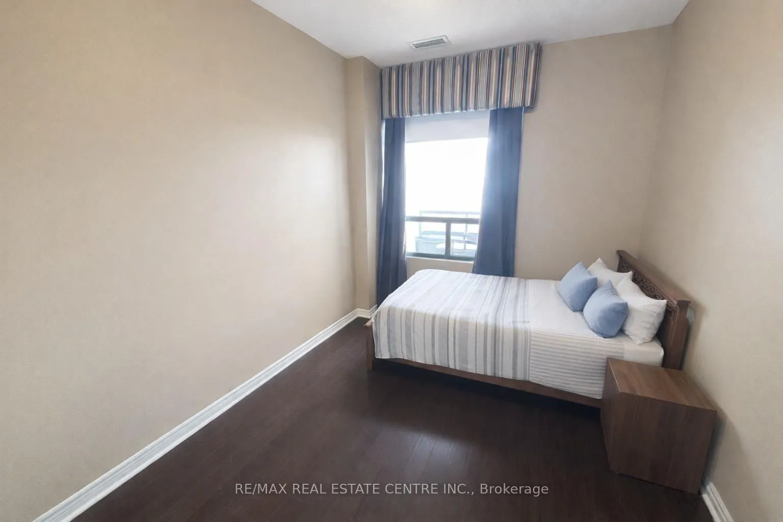 Photo 12 of Unit 506, 5 Ogilvie Street, Hamilton, Dundas — HOMEH