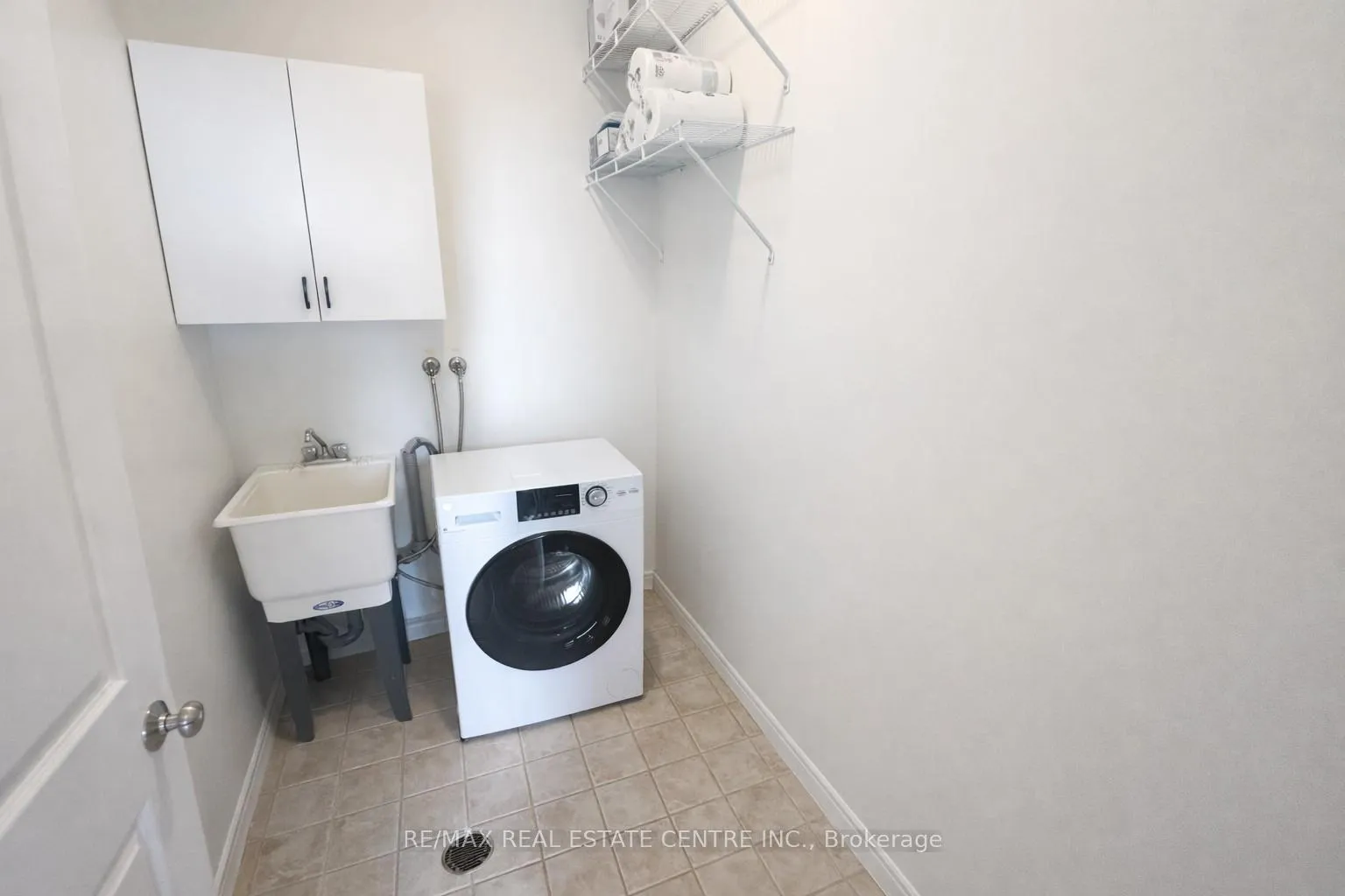 Photo 13 of Unit 506, 5 Ogilvie Street, Hamilton, Dundas — HOMEH