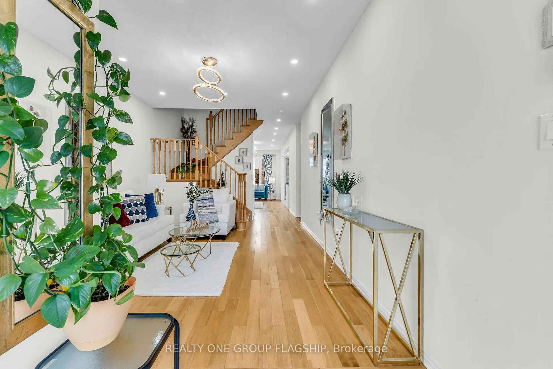 Photo 5 of 312 Bedrock Drive, Hamilton, Stoney Creek Mountain — HOMEH